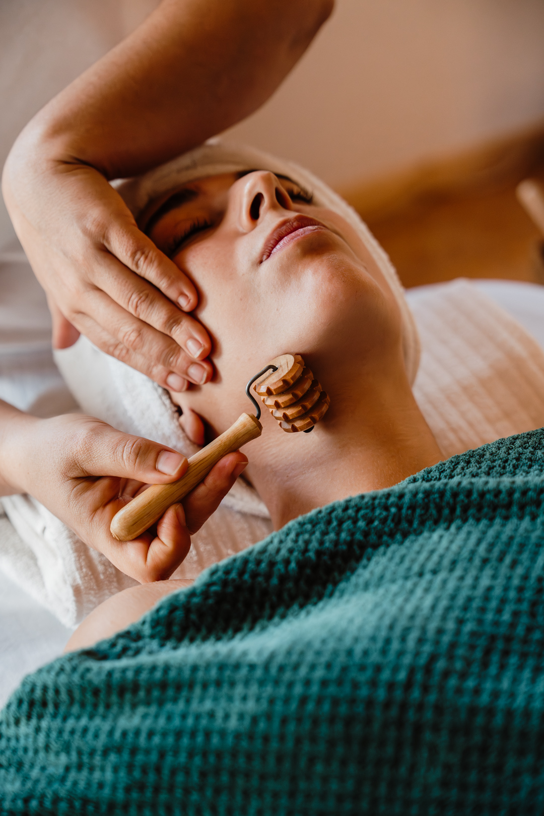 Curso de Maderoterapia Facial en Ibiza